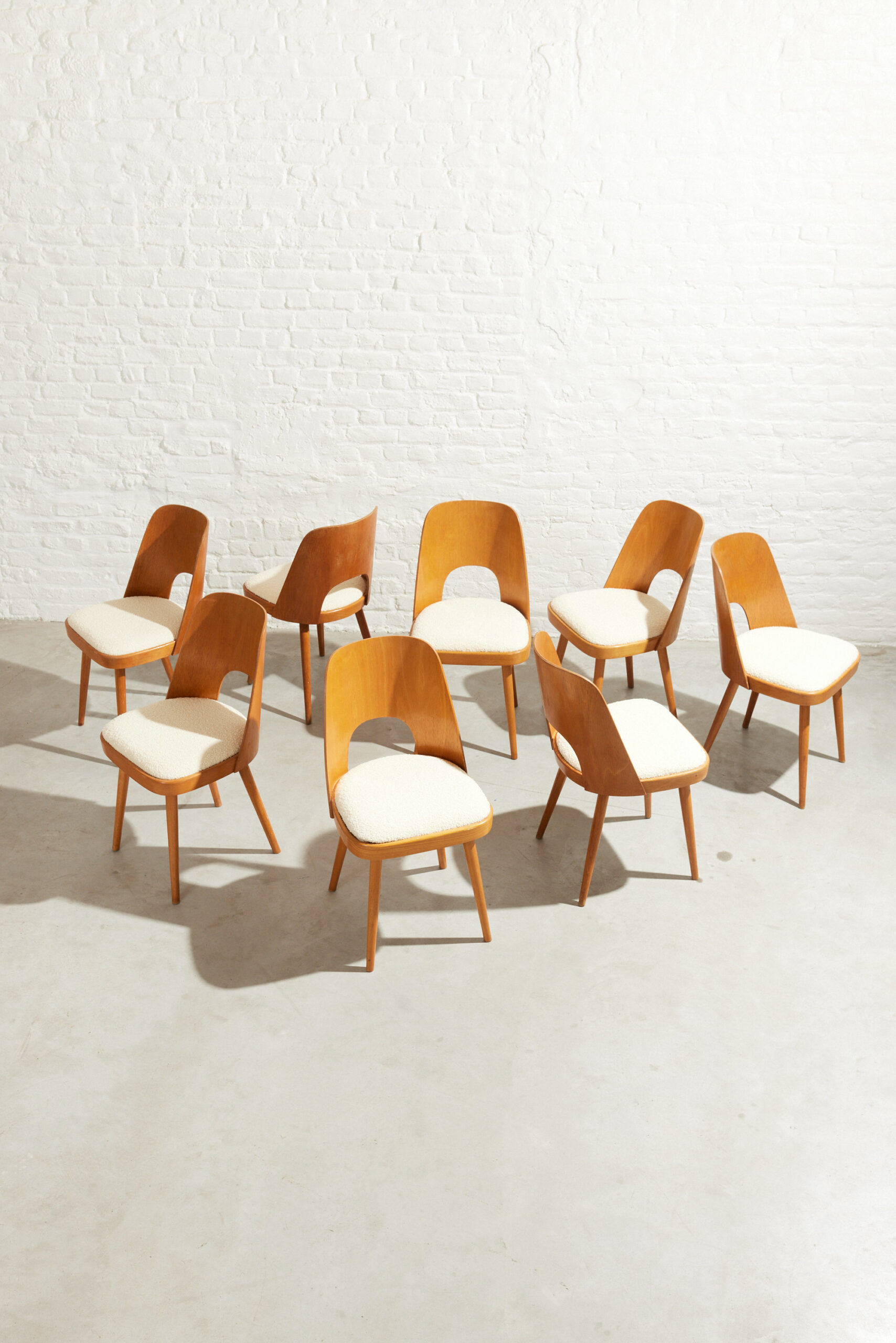 Set of 8 "No. 515" dining chairs by Oswald Haerdtl